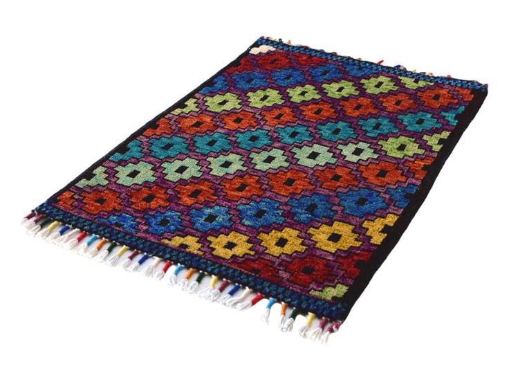 Detail image of 1' 6 x 2' 2 Hand Knotted Modern Ziegler Rug