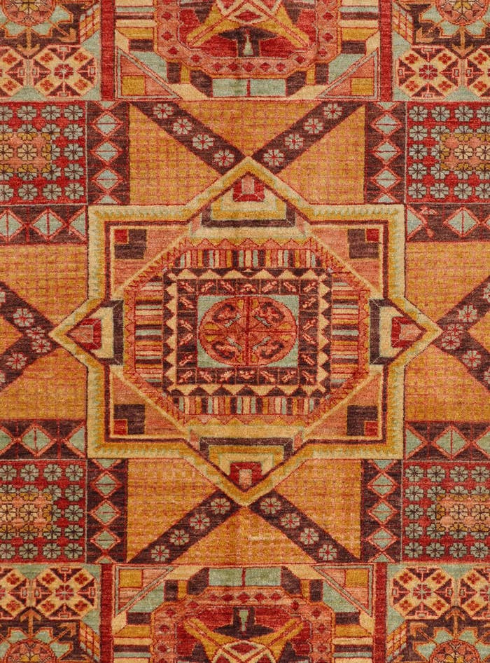 Detail image of 6' 2 x 8' Hand Knotted Modern Ziegler Rug