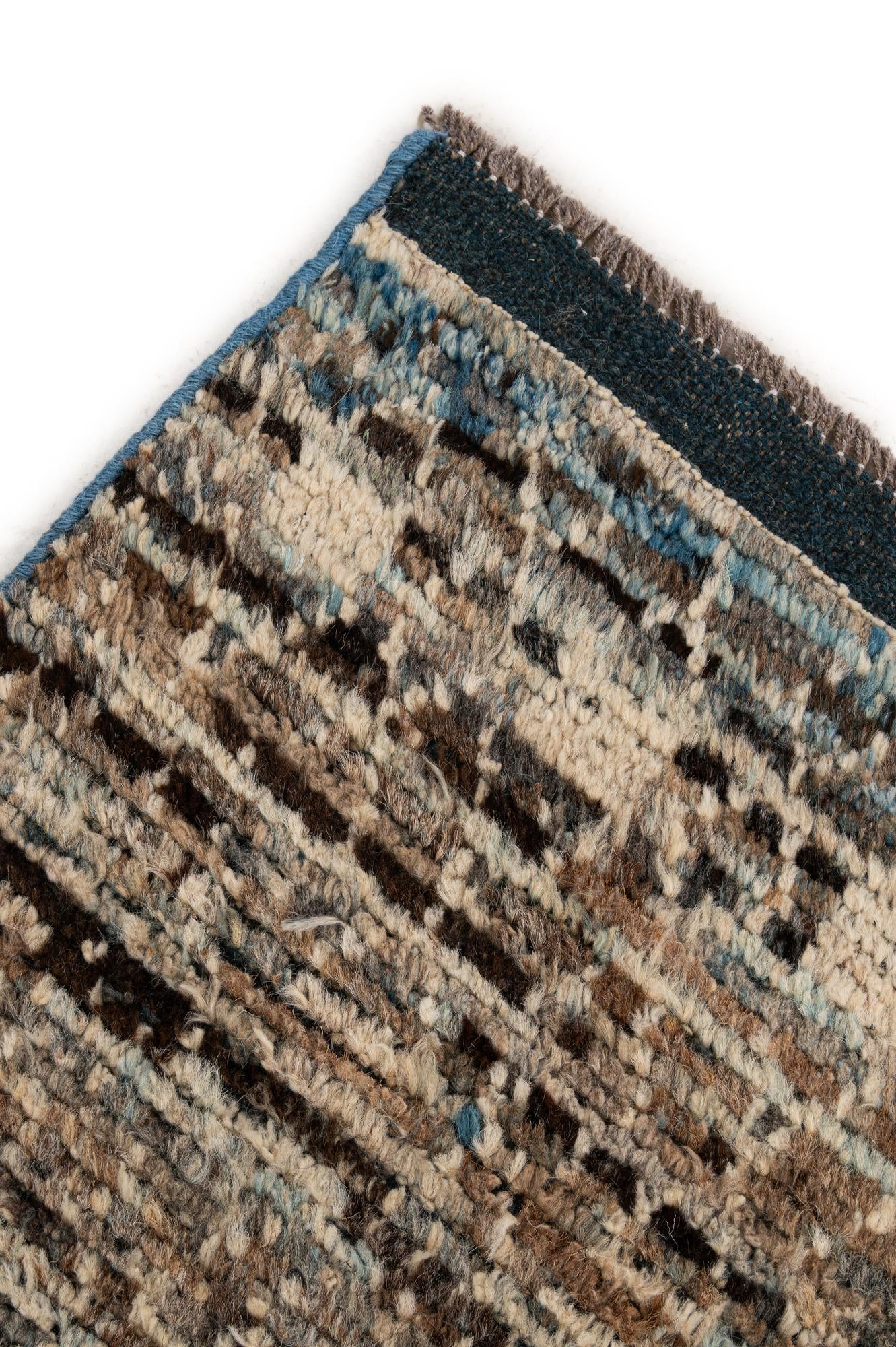 4' 10 x 6' 9 Hand Knotted Moroccan Wool Rug