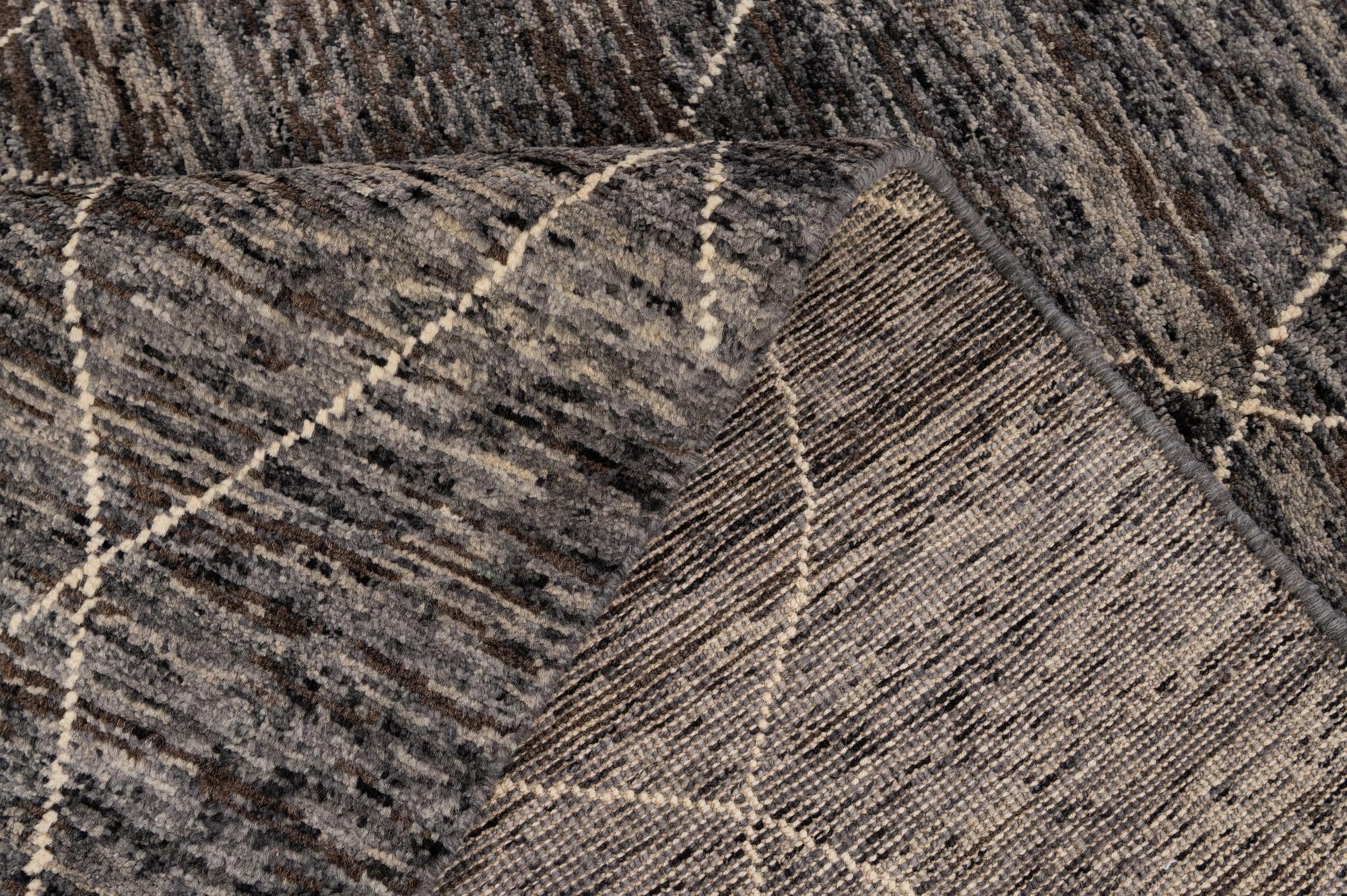 4' 11 x 6' 10 Hand Knotted Moroccan Wool Rug