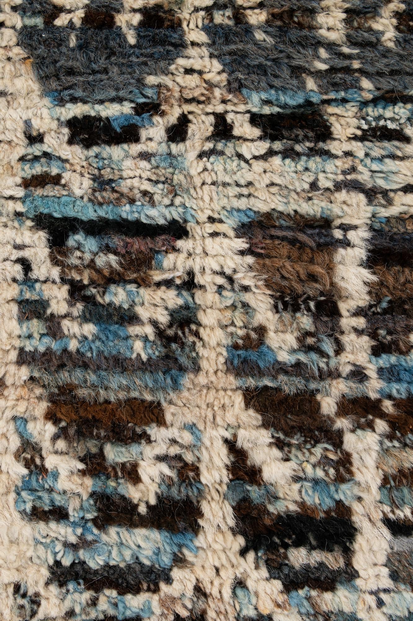 5' x 8' 4 Hand Knotted Moroccan Wool Rug