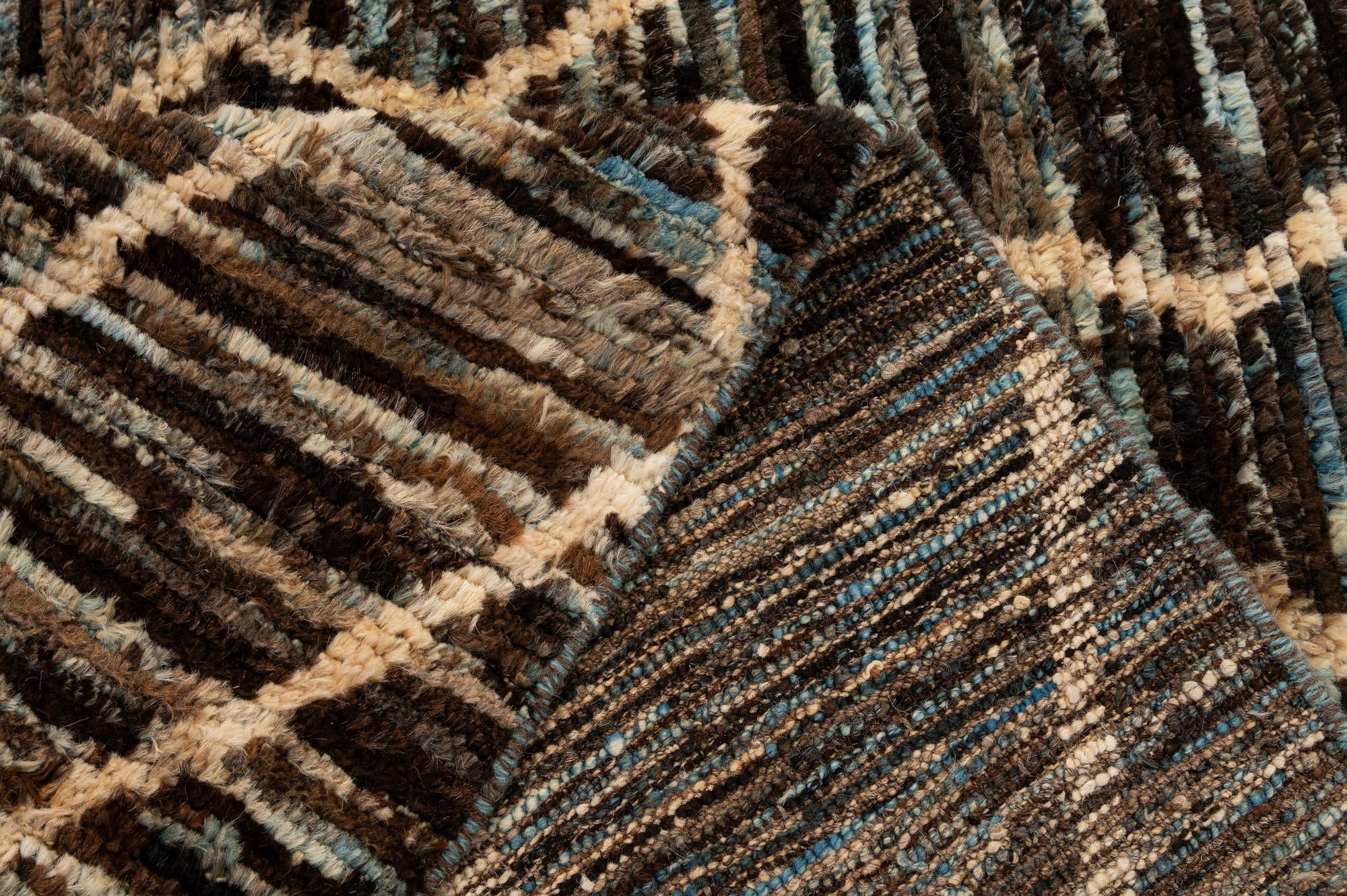 5' 9 x 7' 10 Hand Knotted Moroccan Wool Rug