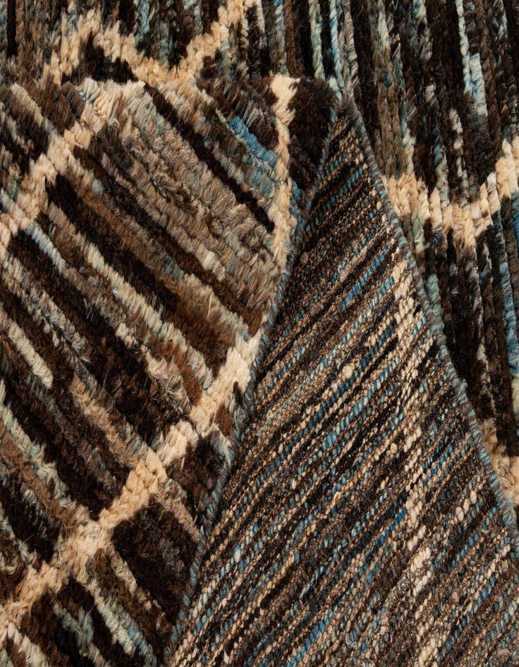 Detail image of 5' 9 x 7' 10  Hand Knotted Moroccan Wool Rug