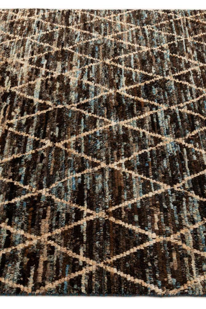 5' 9 x 8' Hand Knotted Moroccan Wool Rug
