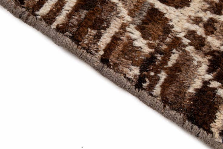 Detail image of 6' 6 x 9' 6 Hand Knotted Moroccan Wool Rug