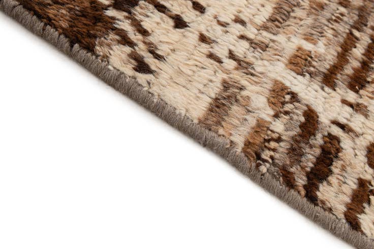 Detail image of 6' 5 x 9' 10 Hand Knotted Moroccan Wool Rug