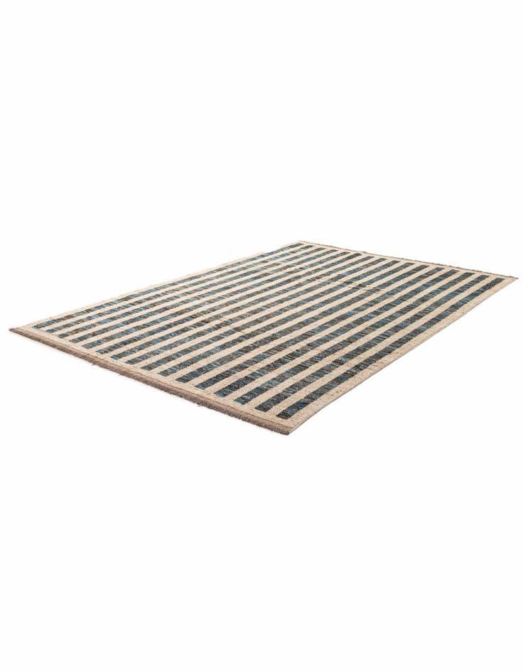 Detail image of 6' 10 x 9' 10 Hand Knotted Moroccan Wool Rug