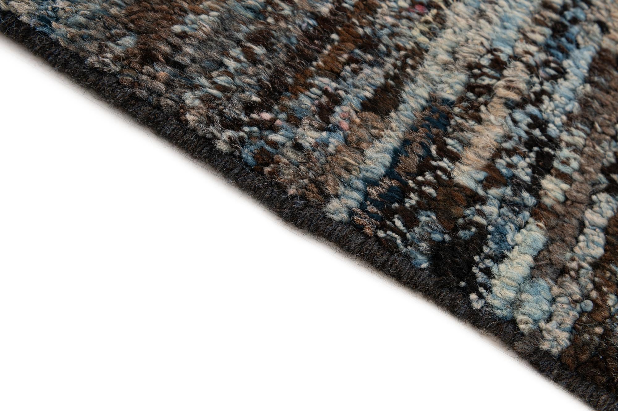 6' 11 x 9' 7 Hand Knotted Moroccan Wool Rug