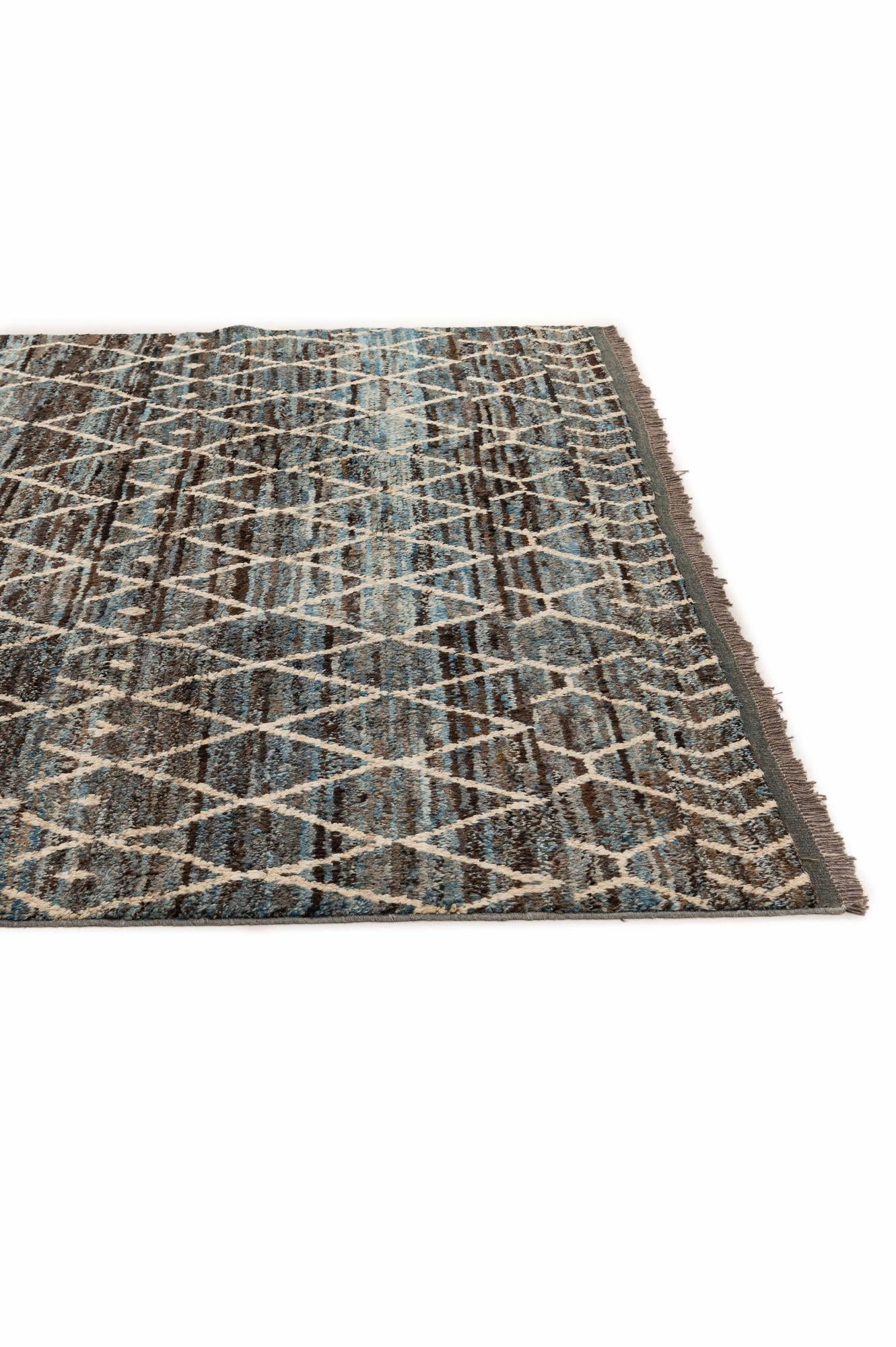 8' 1 x 9' 5 Hand Knotted Moroccan Wool Rug