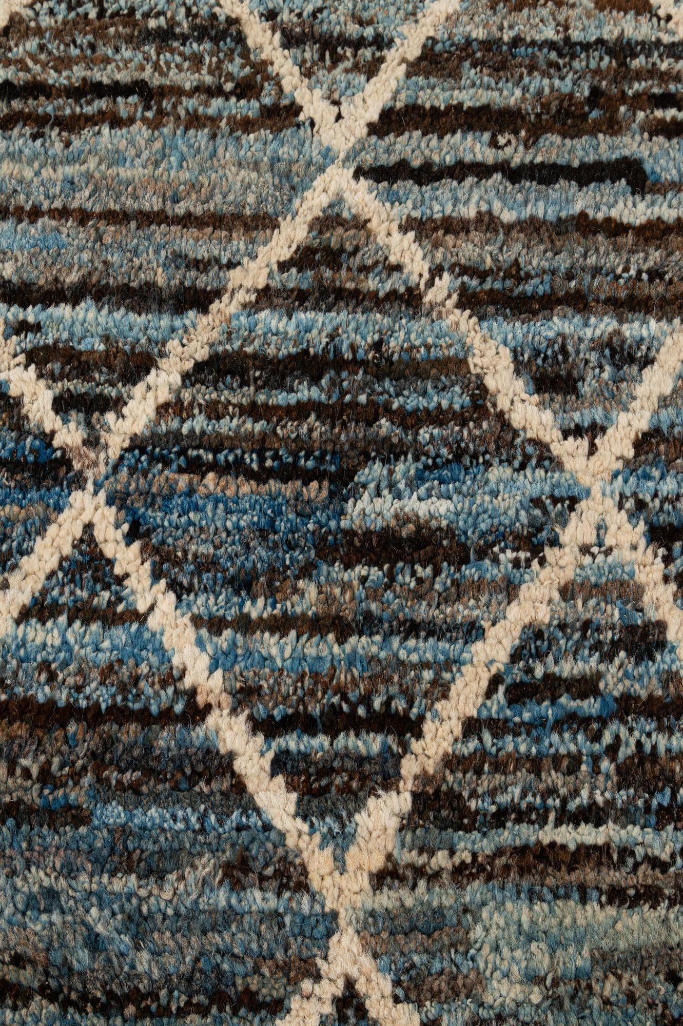 8' 1 x 9' 5 Hand Knotted Moroccan Wool Rug