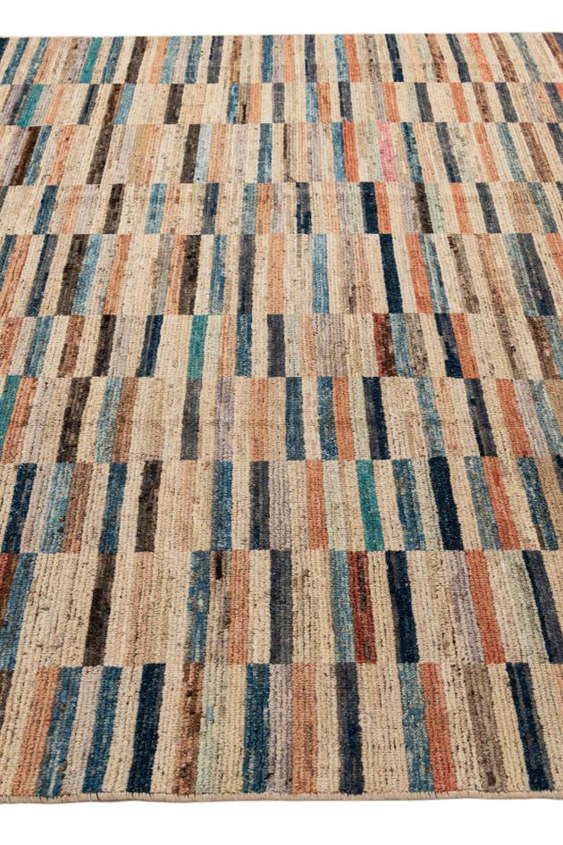 Detail image of 8' 5 x 9' 9 Hand Knotted Moroccan Wool Rug