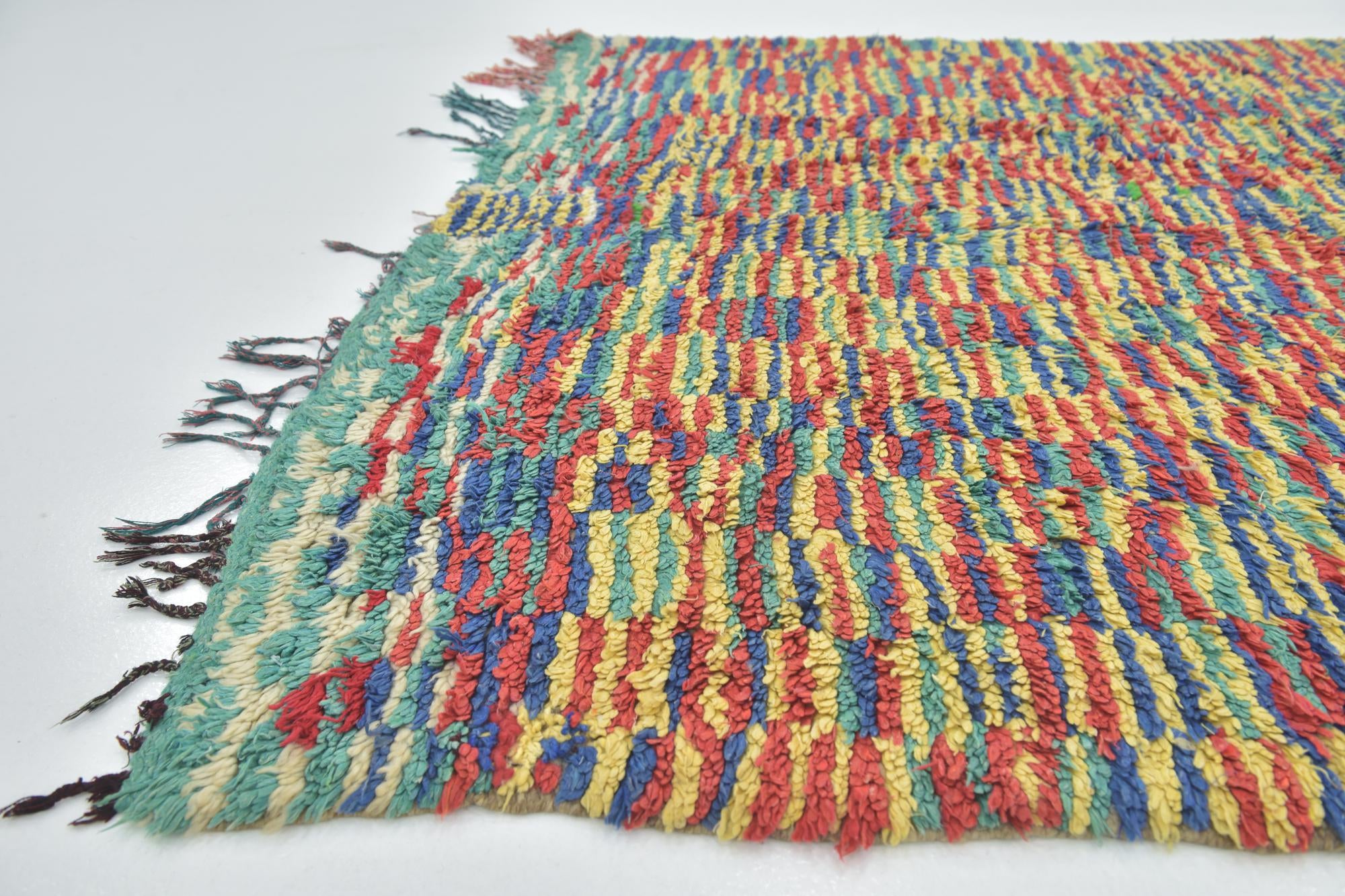 5' x 9' Hand Knotted Moroccan Wool Rug