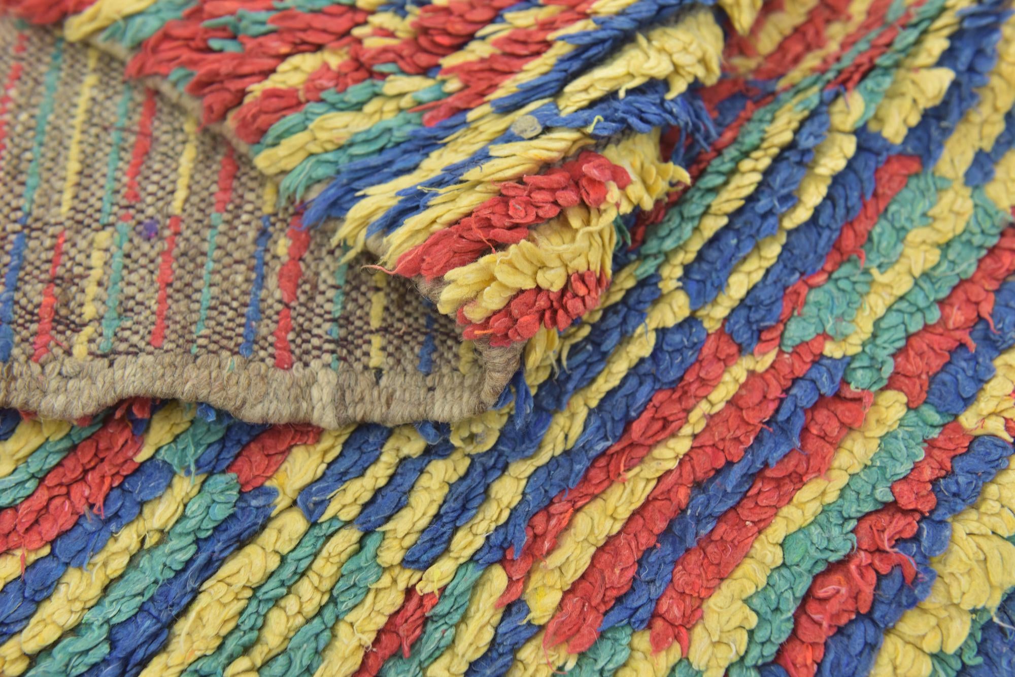 5' x 9' Hand Knotted Moroccan Wool Rug