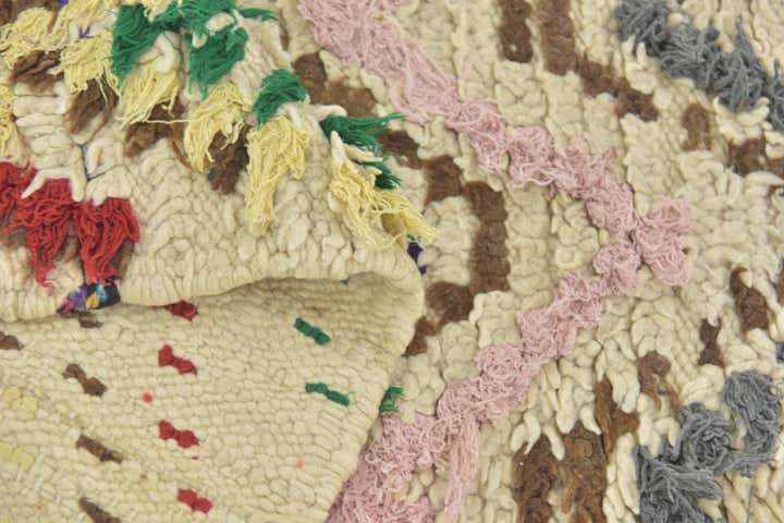 2' 7 x 5' 5 Hand Knotted Moroccan Wool Rug