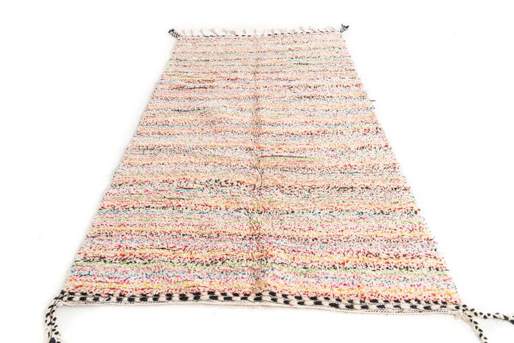 Detail image of 4' 10 x 8' 7 Hand Knotted Moroccan Wool Rug