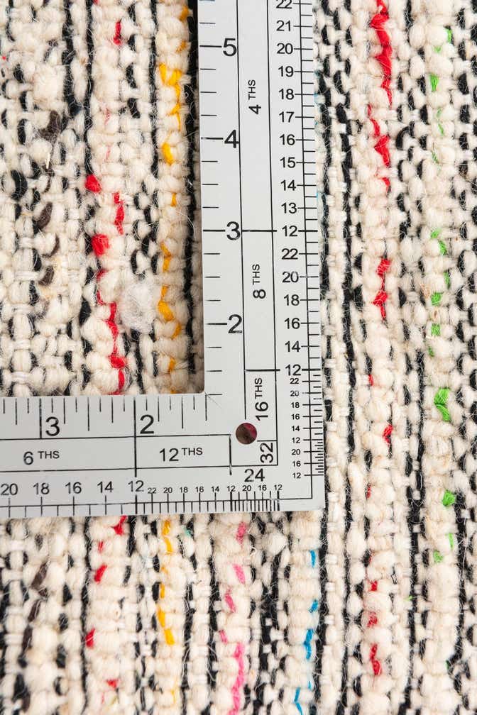 4' 10 x 8' 7 Hand Knotted Moroccan Wool Rug