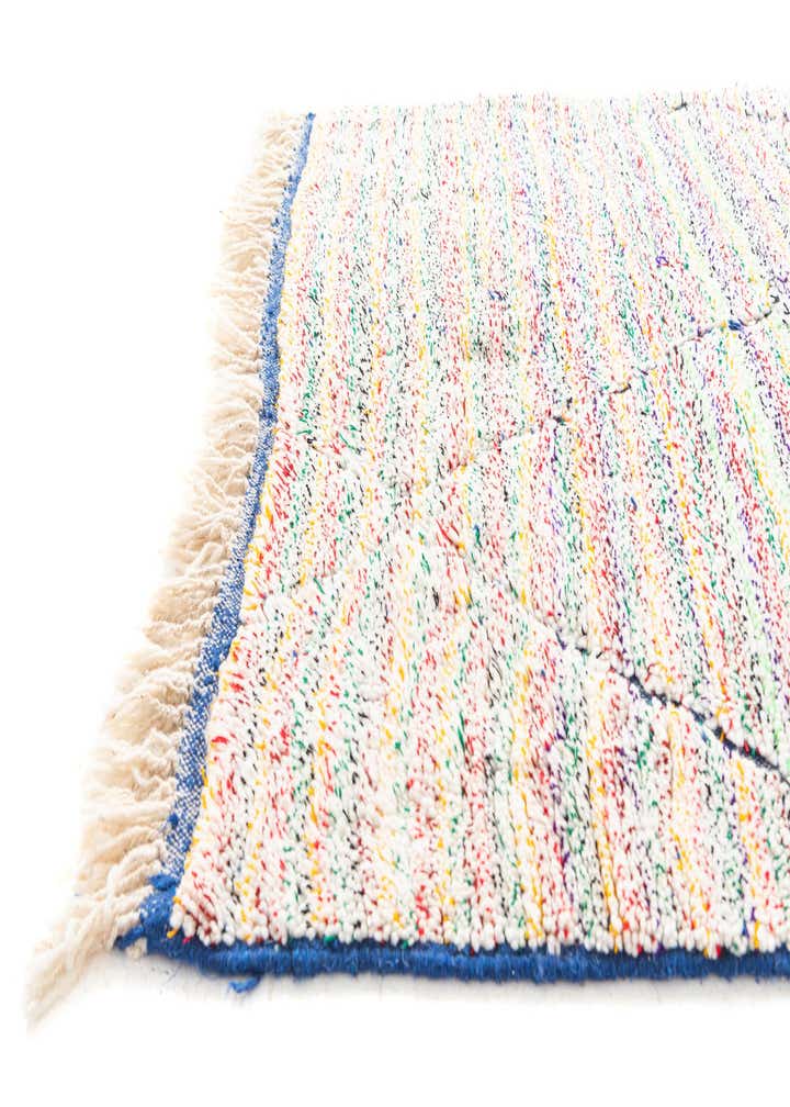 5' 4 x 8' Hand Knotted Moroccan Wool Rug