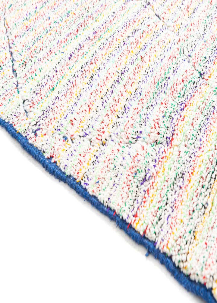 5' 4 x 8' Hand Knotted Moroccan Wool Rug