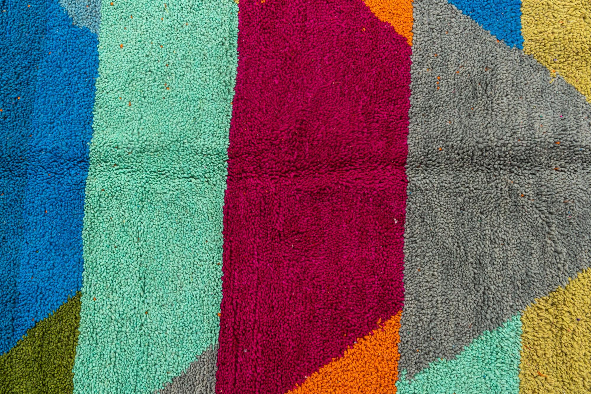 5' 5 x 7' 10 Hand Knotted Moroccan Wool Rug