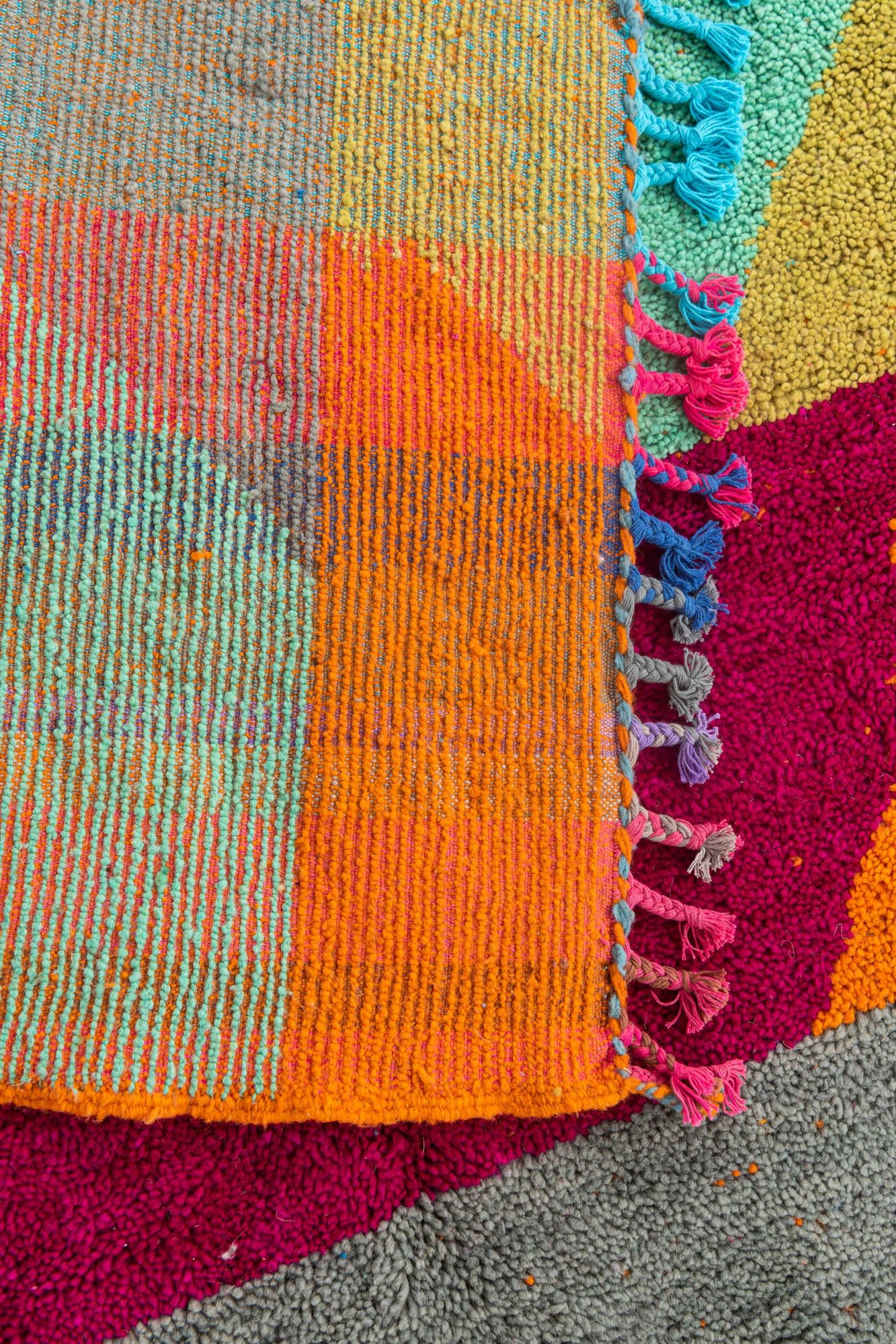 5' 5 x 7' 10 Hand Knotted Moroccan Wool Rug