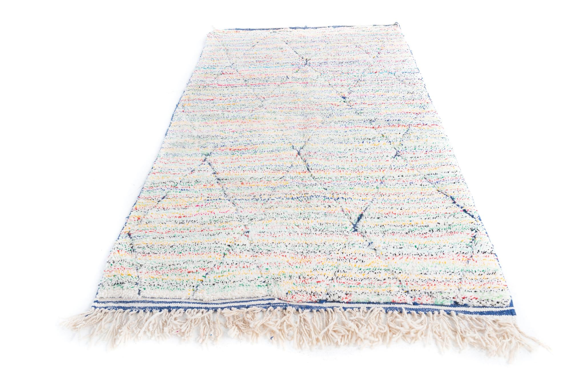 5' x 8' 5 Hand Knotted Moroccan Wool Rug