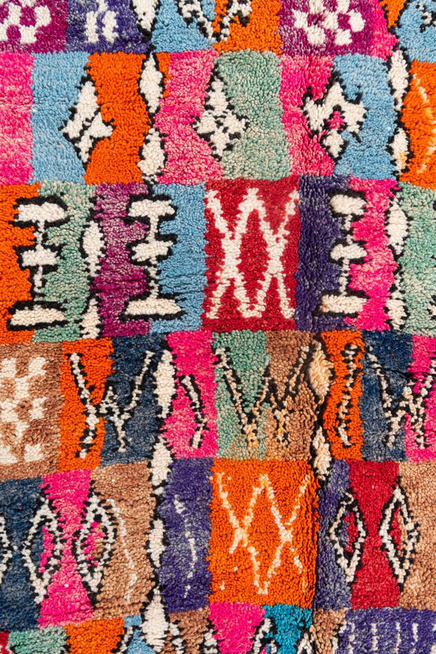 Detail image of 5' 8 x 8' 4 Hand Knotted Moroccan Wool Rug