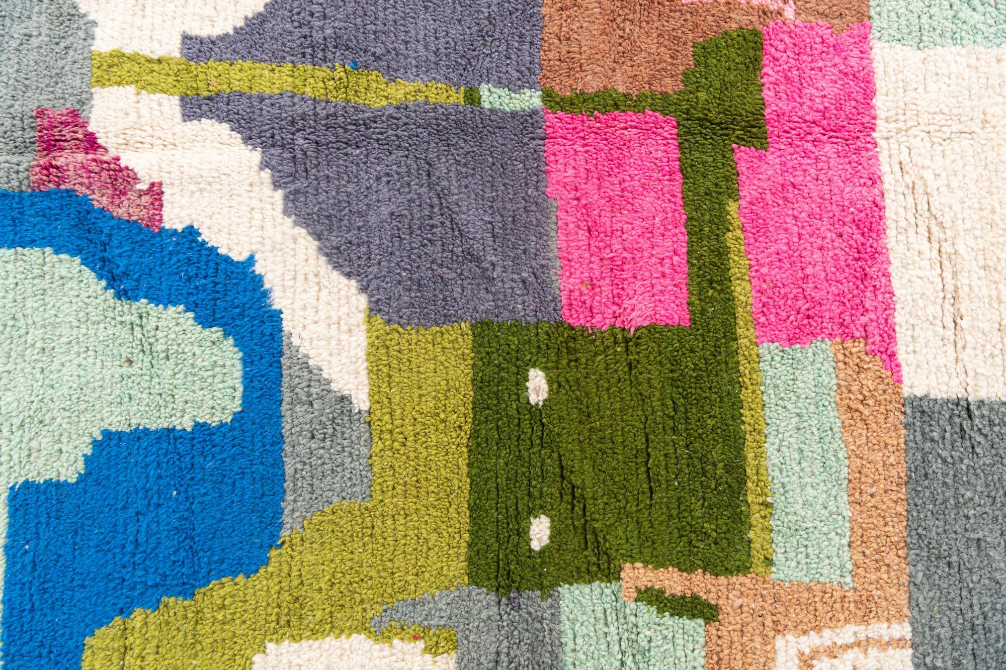 5' x 8' Hand Knotted Moroccan Wool Rug