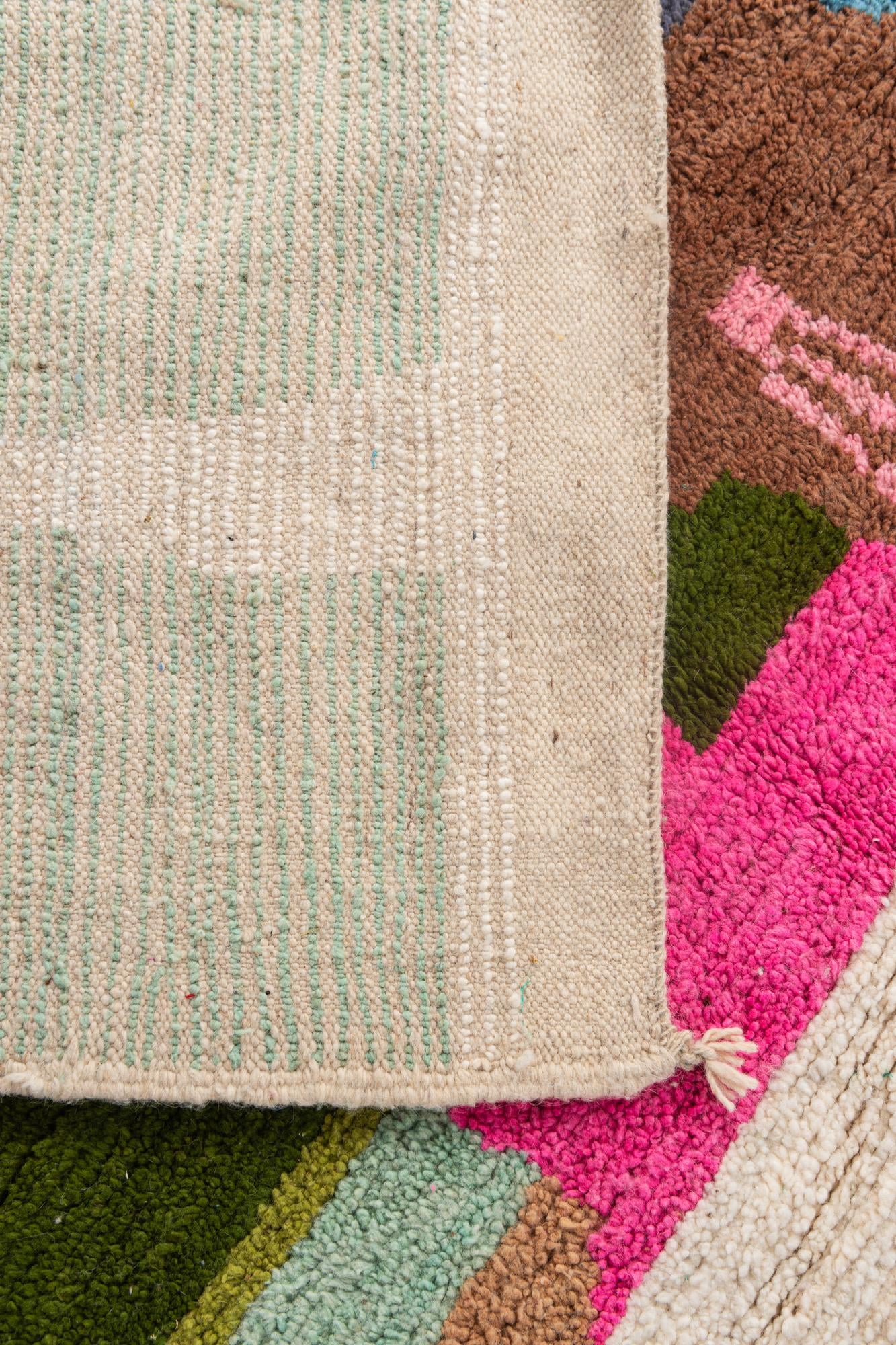 5' x 8' Hand Knotted Moroccan Wool Rug