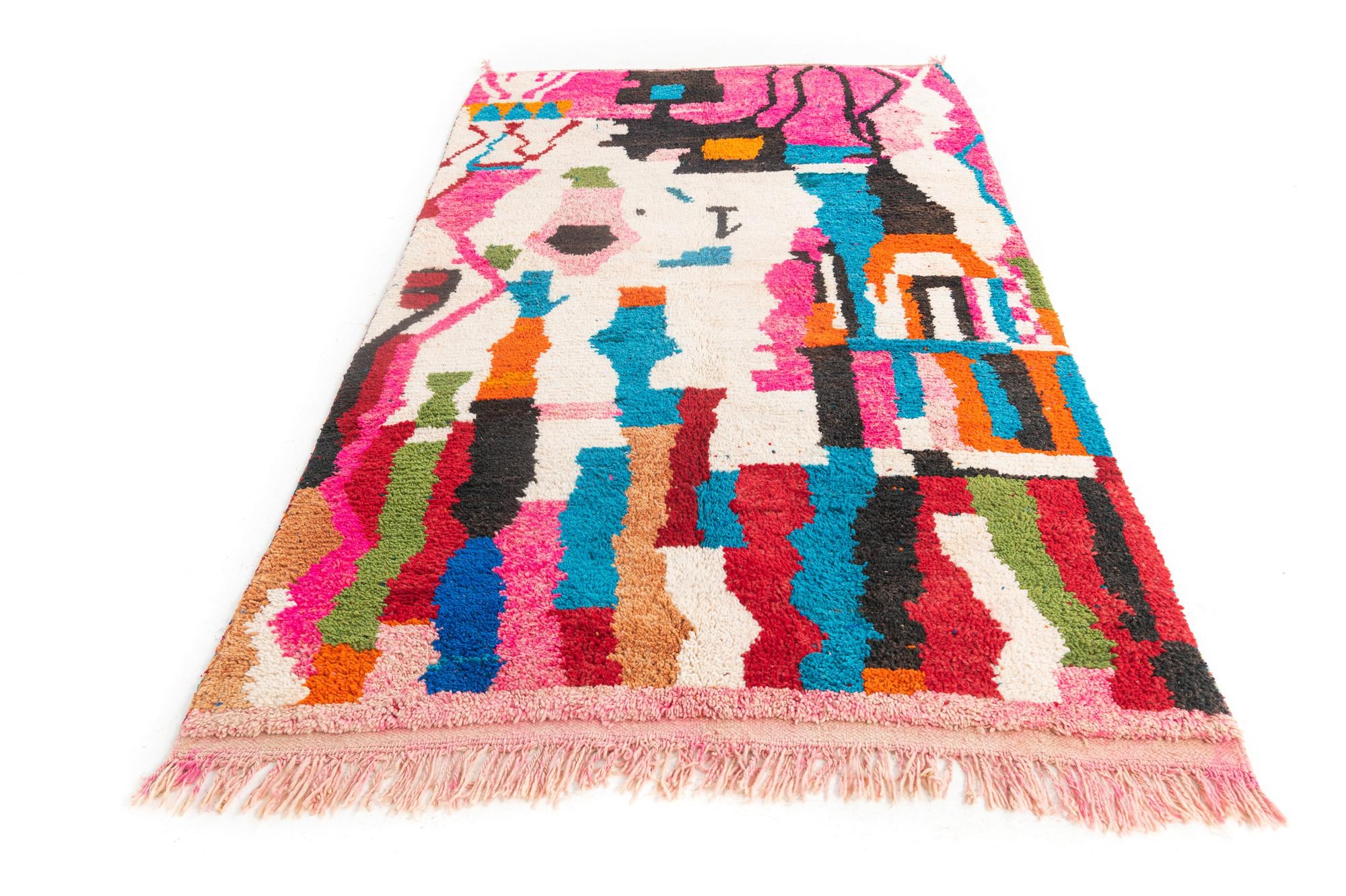 4' 10 x 8' 6 Hand Knotted Moroccan Wool Rug