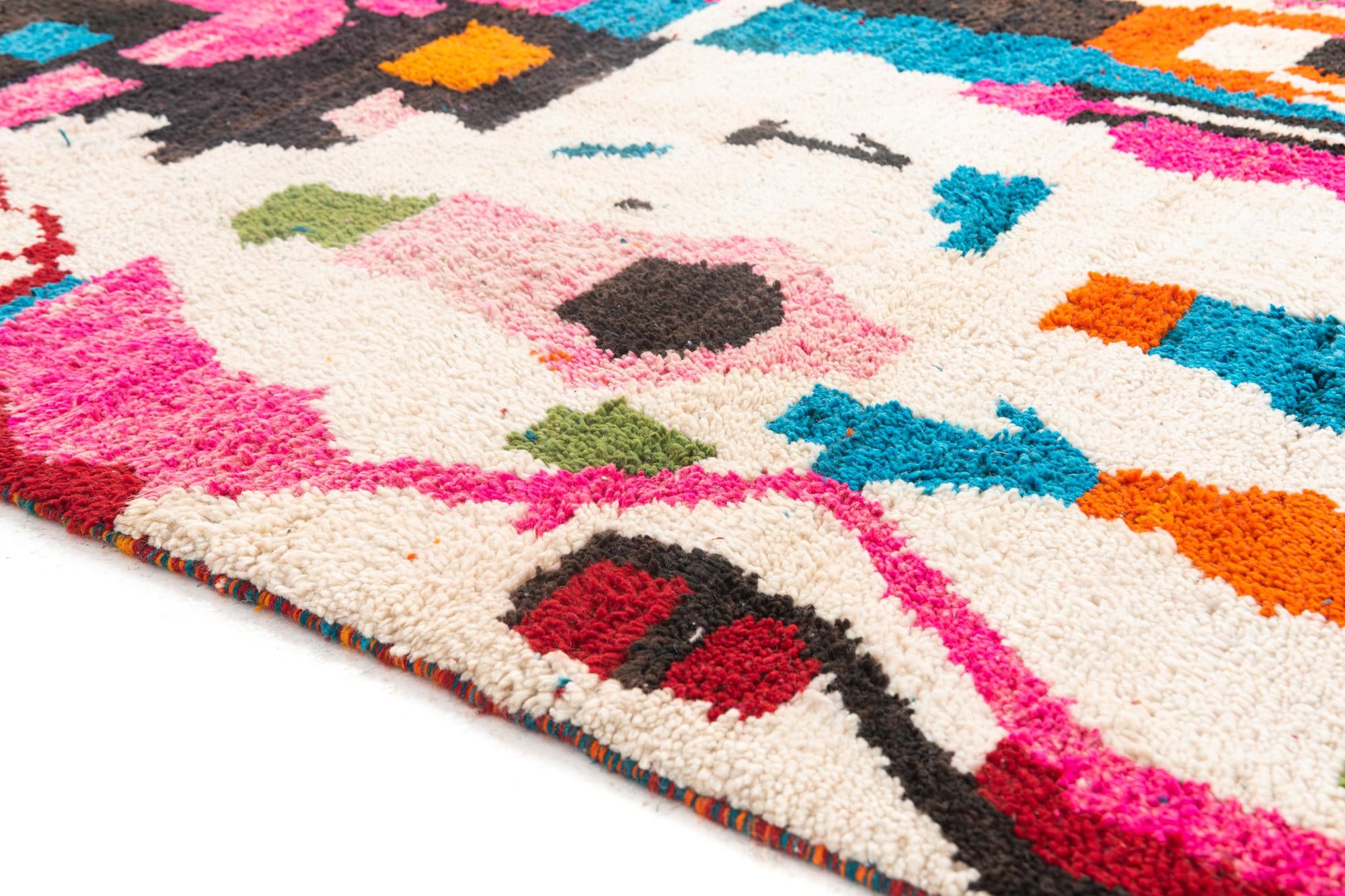 4' 10 x 8' 6 Hand Knotted Moroccan Wool Rug