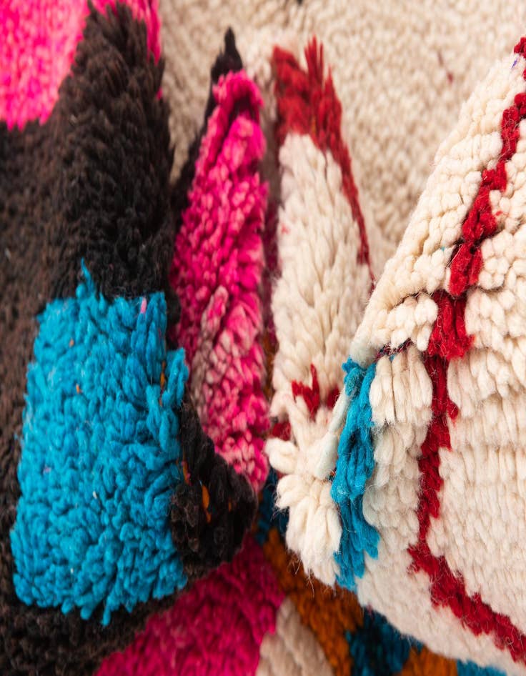 Detail image of 4' 10 x 8' 6  Hand Knotted Moroccan Wool Rug