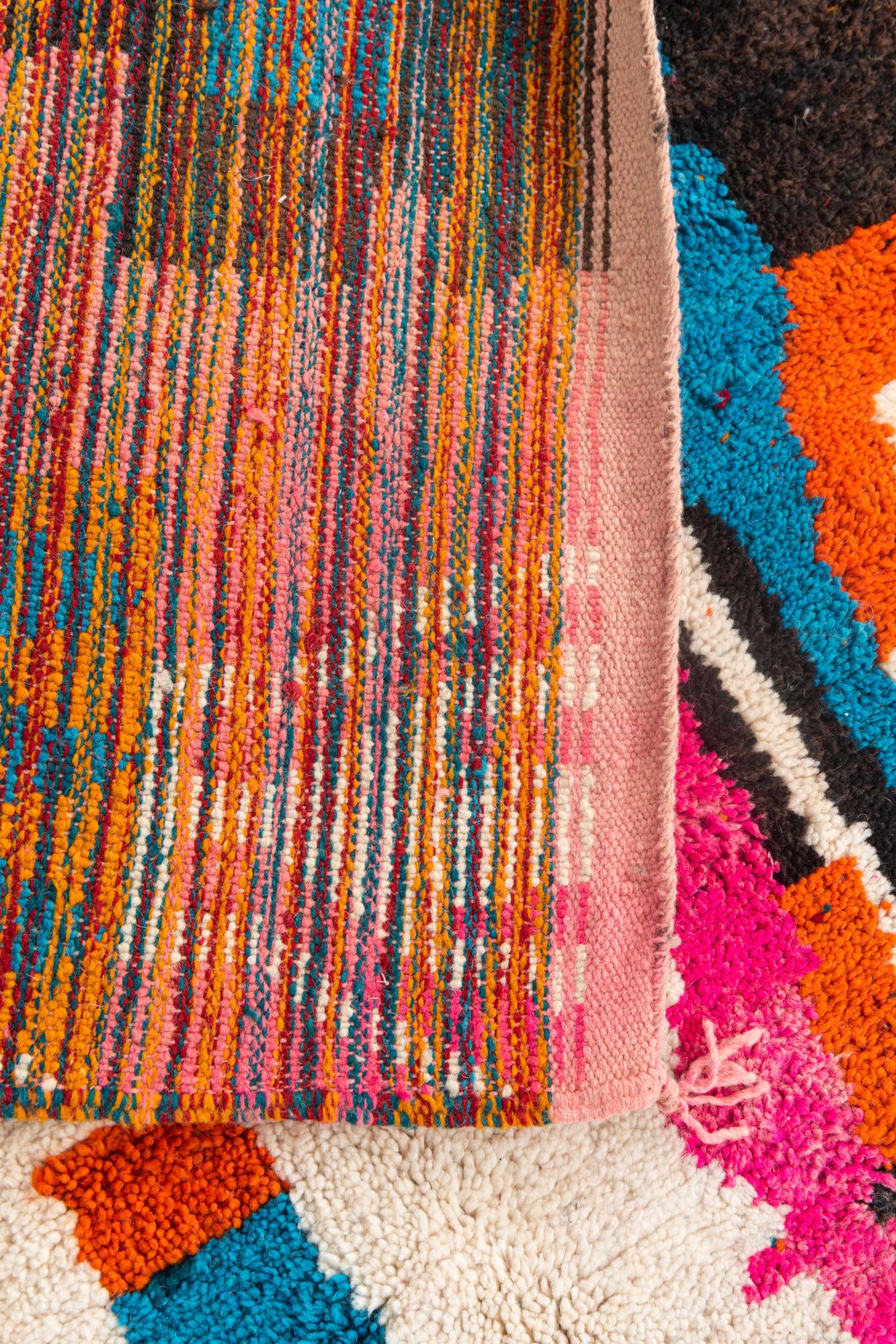 4' 10 x 8' 6 Hand Knotted Moroccan Wool Rug