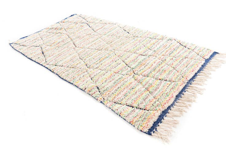 Detail image of 5' x 8' 5 Hand Knotted Moroccan Wool Rug