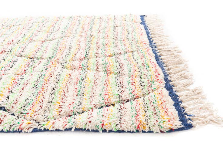 Detail image of 5' x 8' 5 Hand Knotted Moroccan Wool Rug