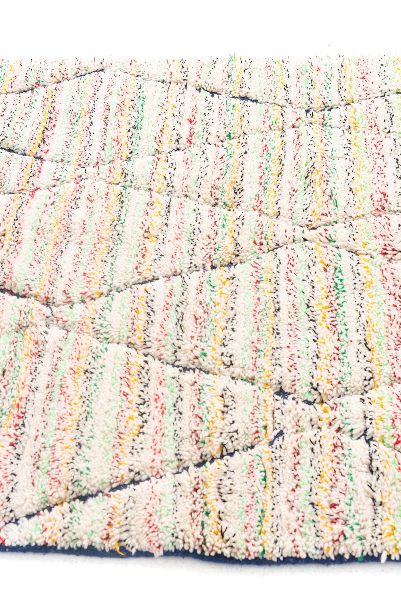 5' x 8' 5 Hand Knotted Moroccan Wool Rug
