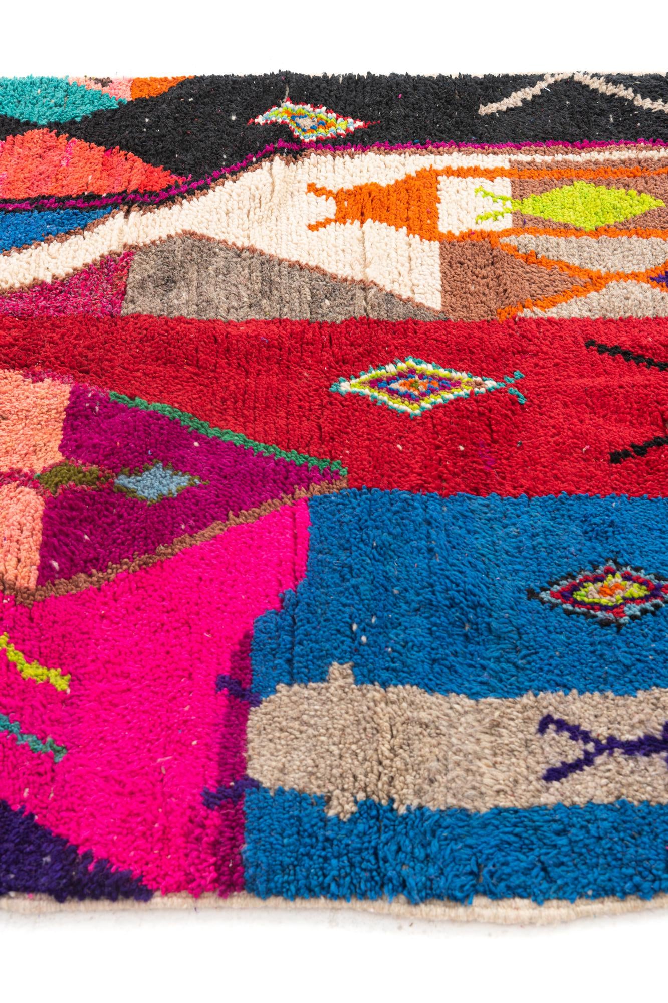 4' 9 x 8' 3 Hand Knotted Moroccan Wool Rug