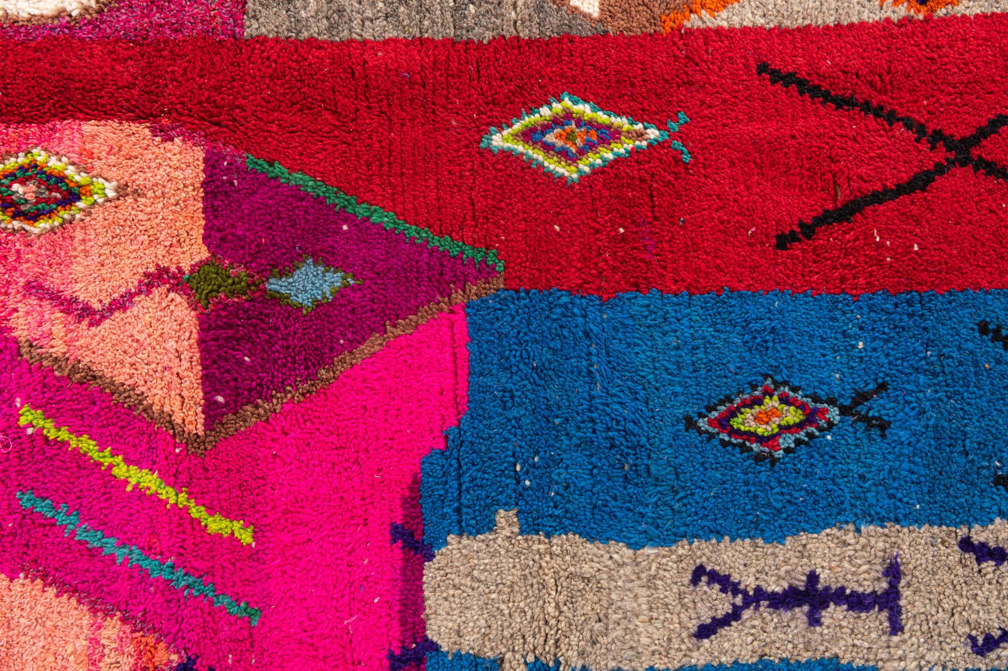 4' 9 x 8' 3 Hand Knotted Moroccan Wool Rug