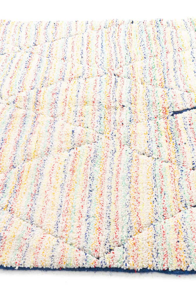 5' 7 x 7' 7 Hand Knotted Moroccan Wool Rug