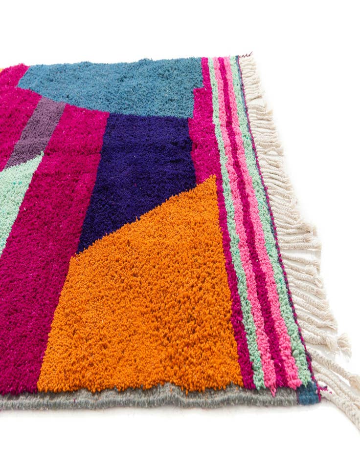 Detail image of 5' 5 x 8'  Hand Knotted Moroccan Wool Rug