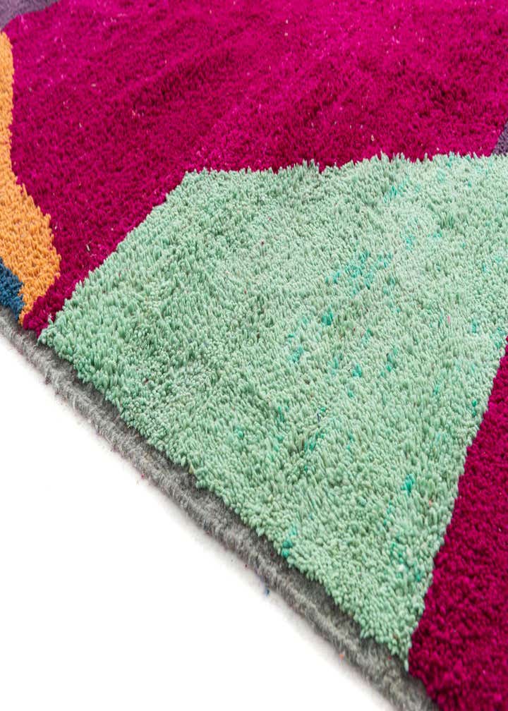 5' 5 x 8' Hand Knotted Moroccan Wool Rug