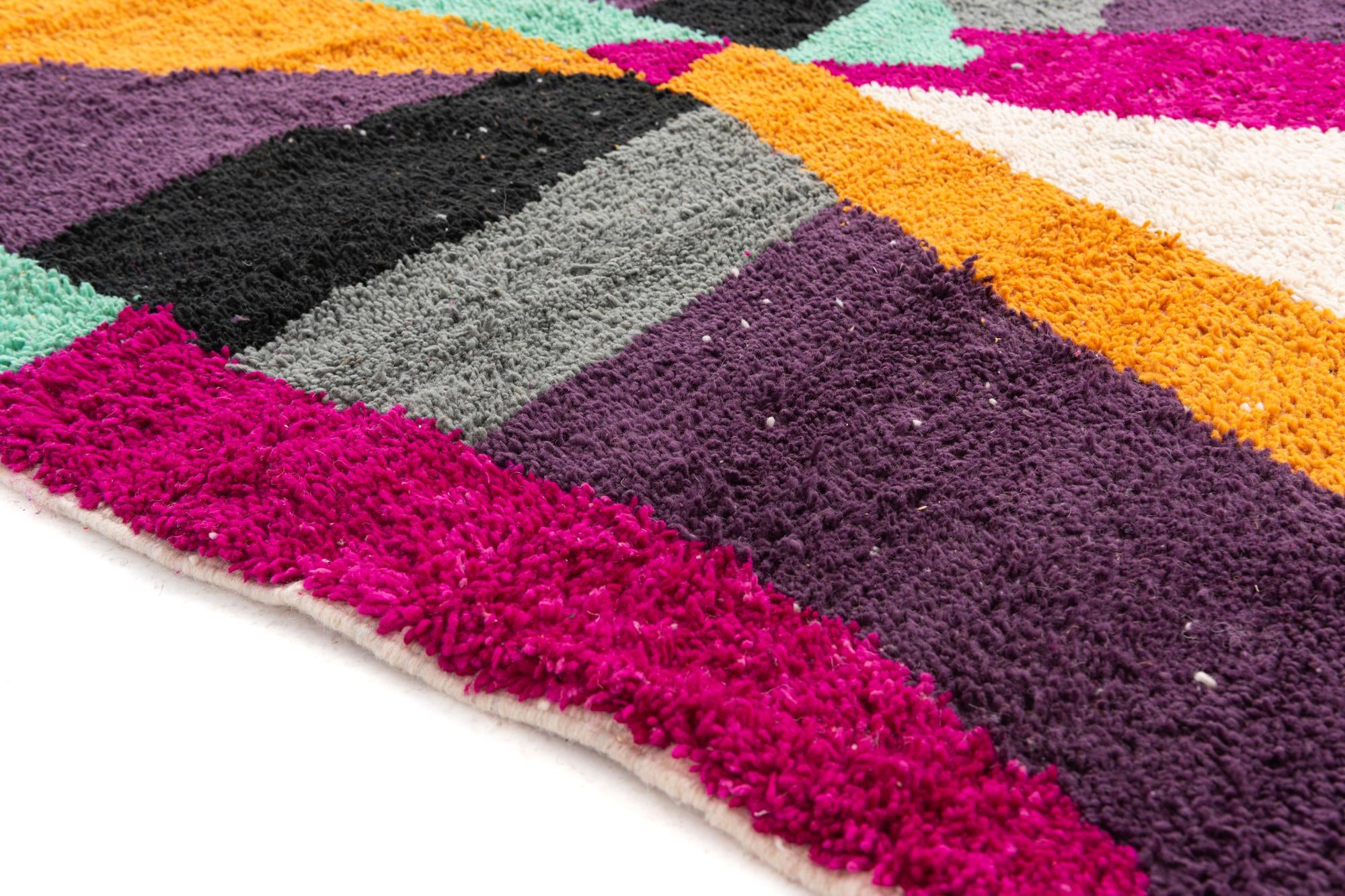 5' 3 x 7' 8 Hand Knotted Moroccan Wool Rug
