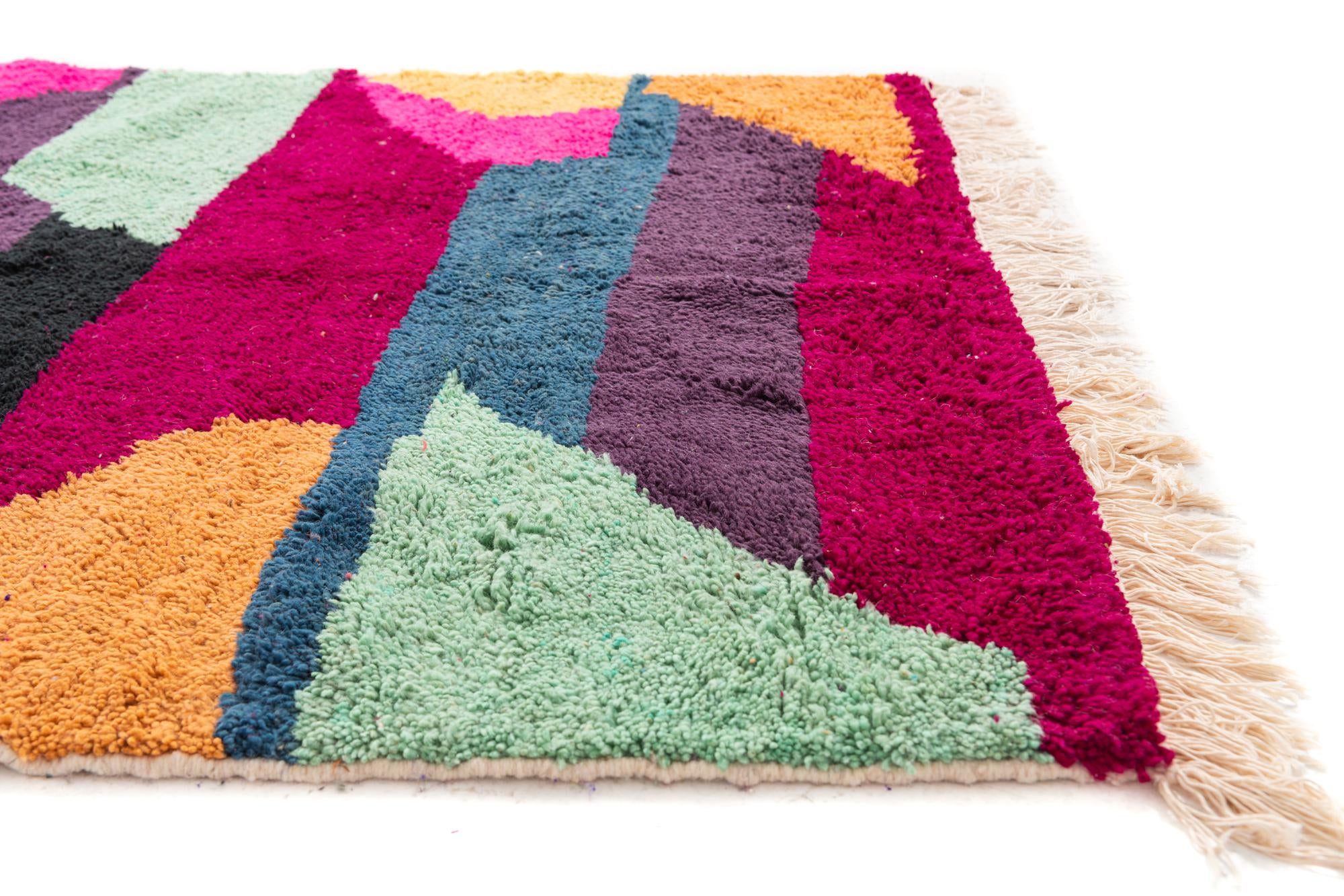 4' 9 x 8' Hand Knotted Moroccan Wool Rug