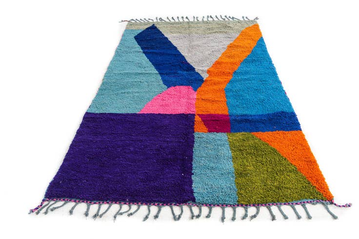 Detail image of 4' 10 x 8' Hand Knotted Moroccan Wool Rug