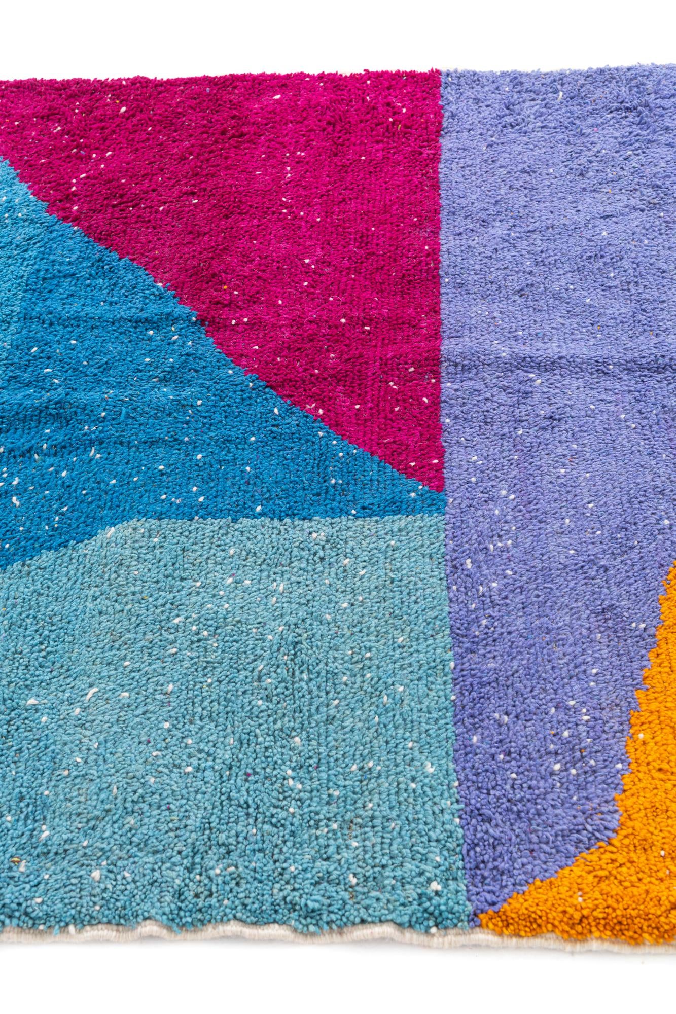 5' 7 x 8' Hand Knotted Moroccan Wool Rug