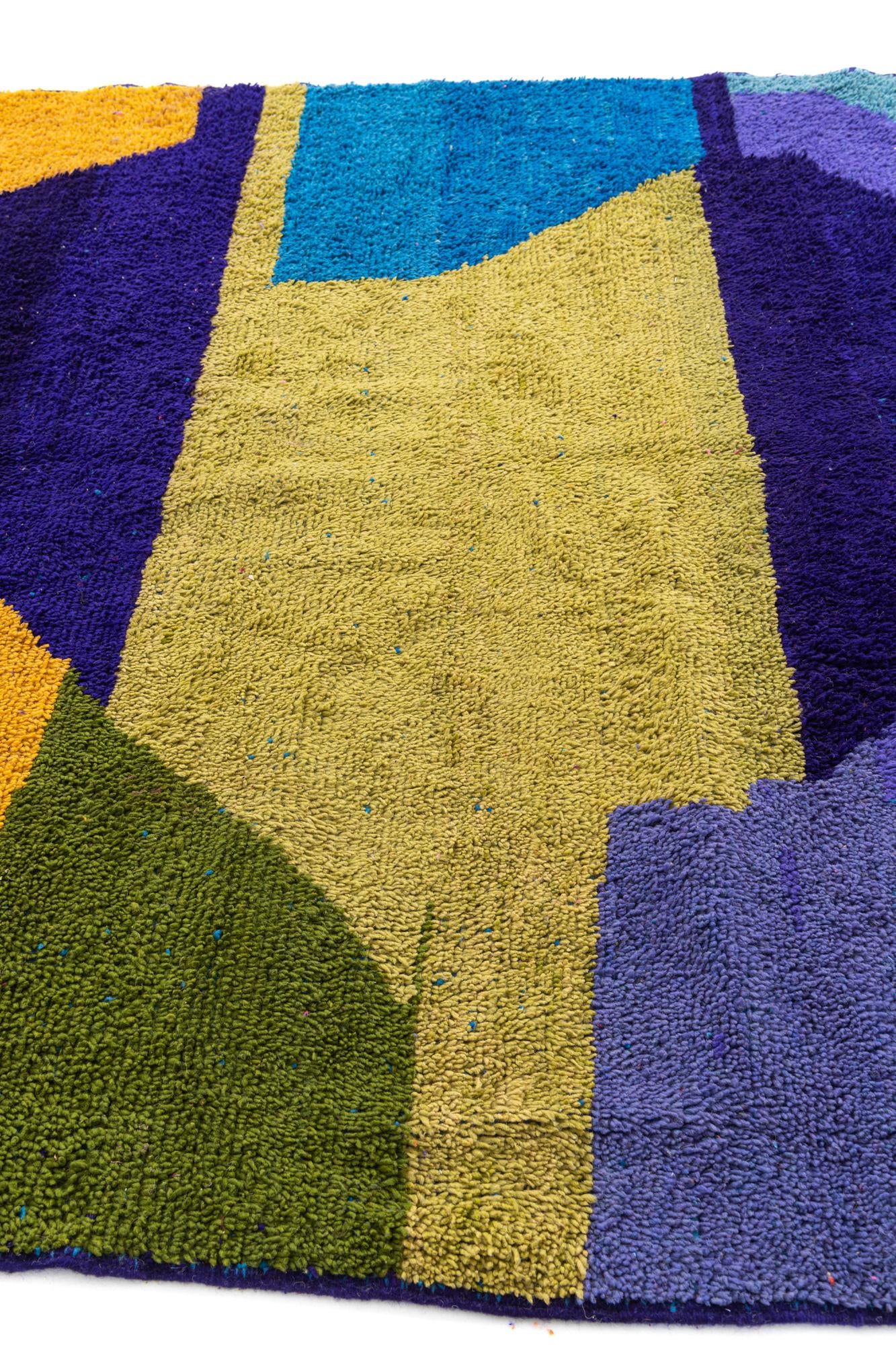6' 10 x 9' 10 Hand Knotted Moroccan Wool Rug