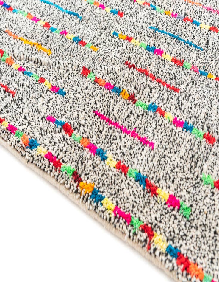 Detail image of 3' 4 x 4' 10  Hand Knotted Moroccan Wool Rug