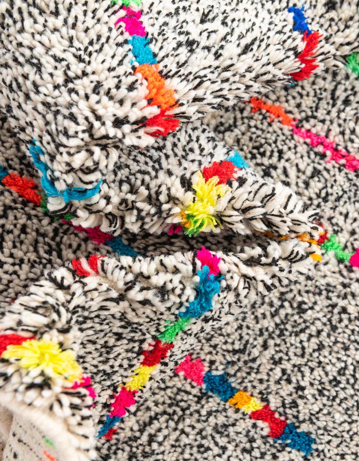 Detail image of 3' 4 x 4' 10  Hand Knotted Moroccan Wool Rug