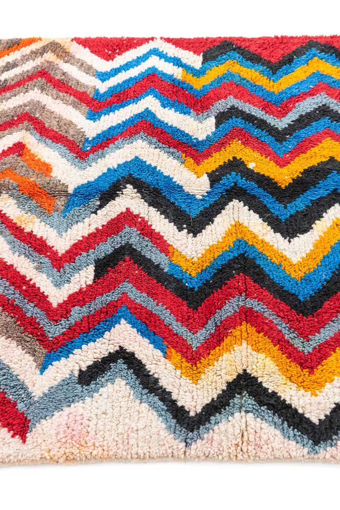 5' 5 x 7' 7 Hand Knotted Moroccan Wool Rug