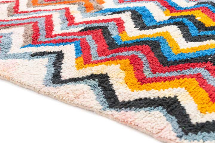 5' 5 x 7' 7 Hand Knotted Moroccan Wool Rug