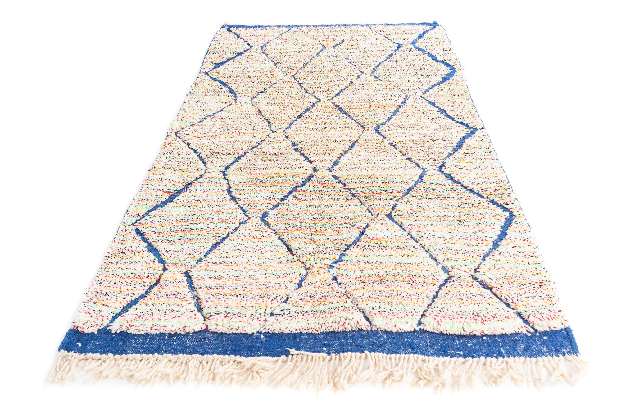 4' 9 x 8' 8 Hand Knotted Moroccan Wool Rug